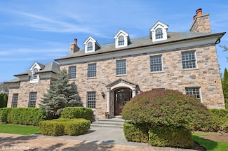 78 Wagner Rd, Northfield, IL 60093