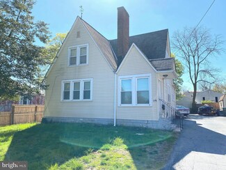 19 Roselawn Ave, Wilmington, DE 19805
