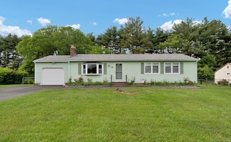 26 Southwood Dr, West Hartford, CT 06110