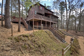 1301 Newport Dr, Ellijay, GA 30540