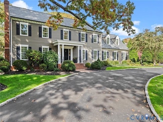 8512 Ben Nevis Dr, North Chesterfield, VA 23235