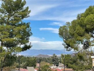 71 Suzanne Ct, Thousand Oaks, CA 91320