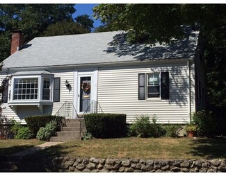 21 Sunset Dr, Beverly, MA 01915