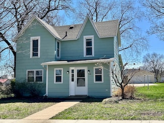 208 E Frederick St, Le Roy, MN 55951