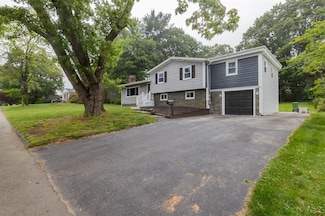 21 Baldwin Rd, Warwick, RI 02886