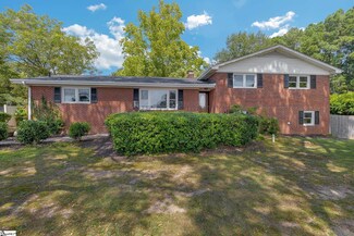 402 Bishop Dr, Mauldin, SC 29662