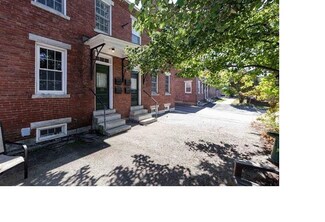 100 W Merrimack St Unit 1, Manchester, NH 03101