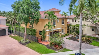 12471 SW 1st St, Plantation, FL 33325