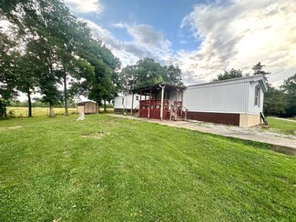 1011 Ridgeway Dr, Keytesville, MO 65261