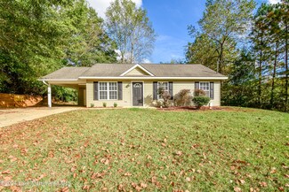 1451 Glenn St, Alexander City, AL 35010