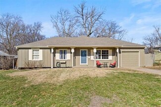 10104 W 89th St, Overland Park, KS 66212