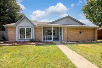 424 Quail Hollow Dr, Mesquite, TX 75150