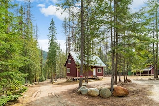 8556 Yaak River Rd, Troy, MT 59935