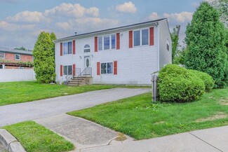 24 Serenity Ct, Warwick, RI 02888