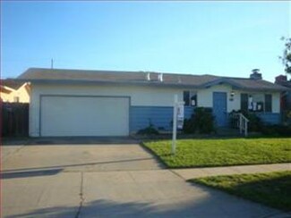 237 Pueblo Dr Unit 2, Salinas, CA 93906