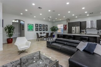 4300 E Seneca Ave, Weston, FL 33332