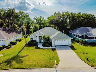 4381 Winding Oaks Dr, Mulberry, FL 33860