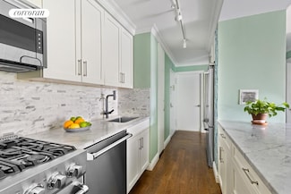 625 Main St Unit 643, New York, NY 10044