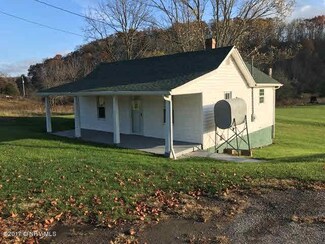 1027 Fort Chiswell Rd, Max Meadows, VA 24360