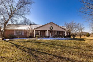 1090 Spring Meadow Dr, Lawrenceburg, KY 40342