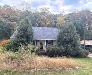 2627 Easter St, Maiden, NC 28650