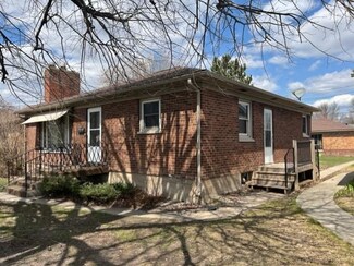 809 8th St S, Virginia, MN 55792