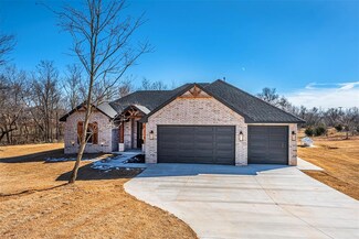2419 Blackjack Ln, Blanchard, OK 73010