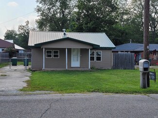 2421 Cherrywood Ave, New Castle, IN 47362