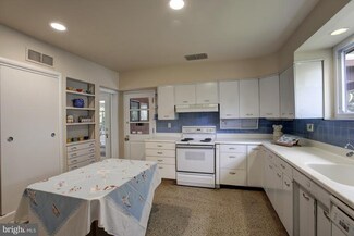 4806 Falstone Ave, Chevy Chase, MD 20815