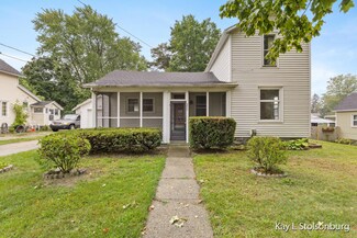 220 W Clinton St, Hastings, MI 49058
