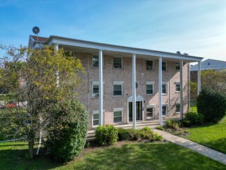 4020 Charleston Rd, Matteson, IL 60443