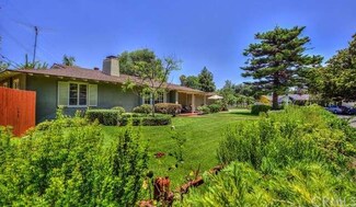 925 W River Ln, Santa Ana, CA 92706