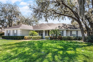 1845 Farrington Dr, Lakeland, FL 33809