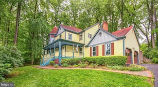 6814 Braddock Rd, Annandale, VA 22003
