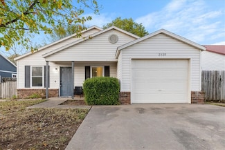 2509 SE 4th St, Bentonville, AR 72712