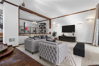 17719 Magnolia Blvd, Encino, CA 91316