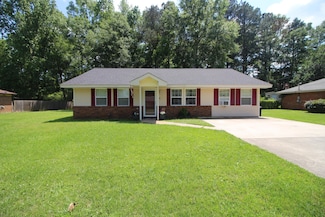 46 Clairmont Cir, Laurel, MS 39440