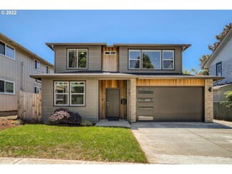 707 E 19th St, Vancouver, WA 98663