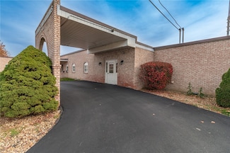 2750 Iowa Dr Unit 5, New Kensington, PA 15068