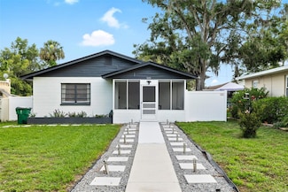 5055 9th St, Zephyrhills, FL 33542