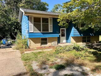 2818 SE 10th St, Des Moines, IA 50315