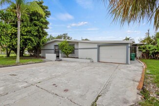 300 Sandia Ave, Port St. Lucie, FL 34983