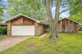 728 S Barnes Ave, Springfield, MO 65802