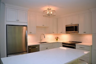 2409 Hockley Dr, Hingham, MA 02043