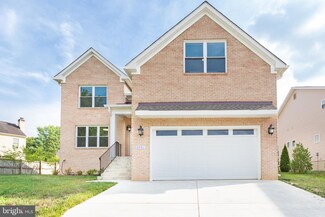 2901 Dunbar St, Alexandria, VA 22306