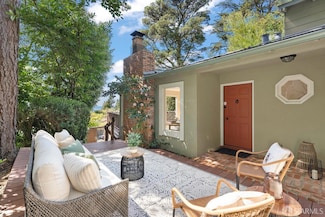 9018 Skyline Blvd, Oakland, CA 94611