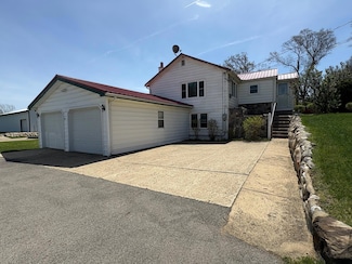 66475 N Centerville Rd, Sturgis, MI 49091
