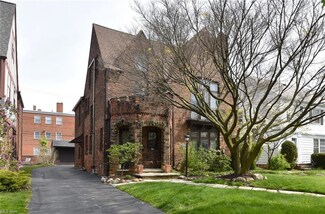 19229 Winslow Rd, Shaker Heights, OH 44122