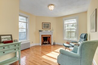 295 Nahant Rd Unit 5, Nahant, MA 01908
