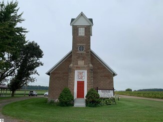 10000 S Pingree Rd, Perrinton, MI 48871